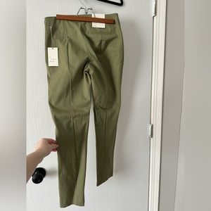 Women’s High Rise Fitted Hip & Thigh, Green Trousers, Size: 4R